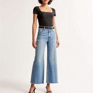 Light Blue Wide-Leg Women's Jeans